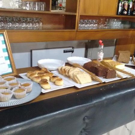 Cheltum Hotel Trelew Exterior foto